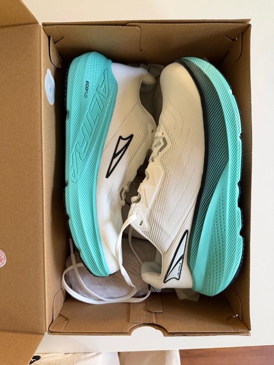 Altra Shoes - Altra FWD VIA Running Shoes size 9.5 women’s